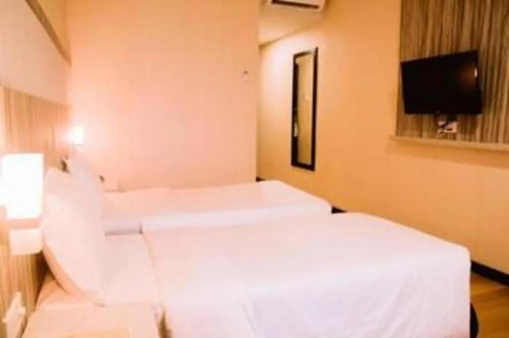 Bed in The Golden Bay Hotel Batam