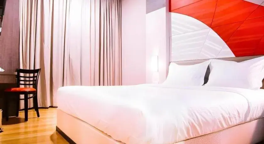 Bed in The Golden Bay Hotel Batam Bed in The Golden Bay Hotel Batam