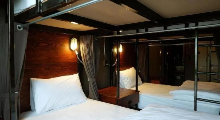 Bed in Rider bedroom hostel & cafe