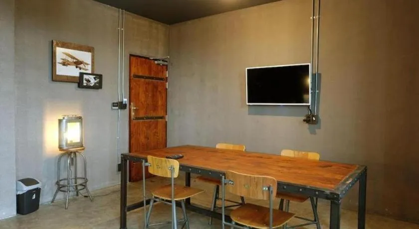 Rider bedroom hostel & cafe