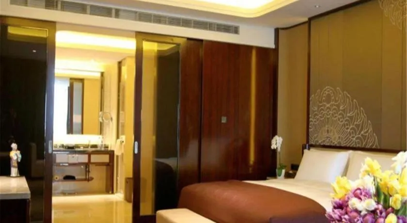 Bed in Beijing Grand Skylight International Hotel