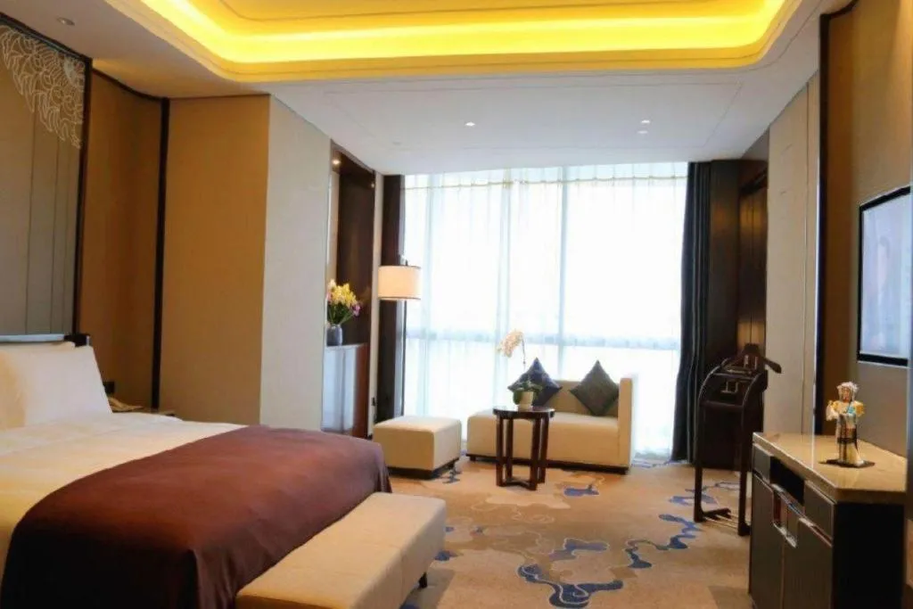 Bed in Beijing Grand Skylight International Hotel