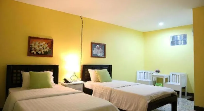 Bed in Ban Noi Resort Phrae