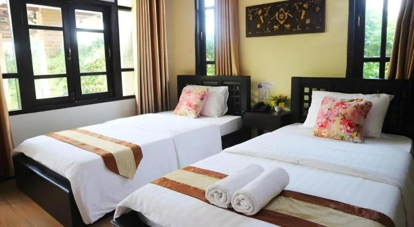 Bed in Ban Noi Resort Phrae