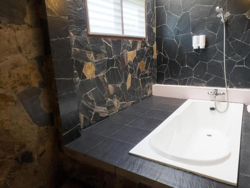 Khao Yai Country Hill Resort