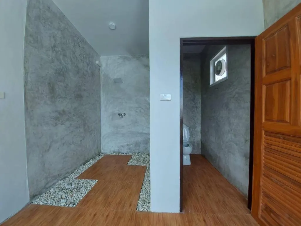 Tanaosri & Creekside Resort