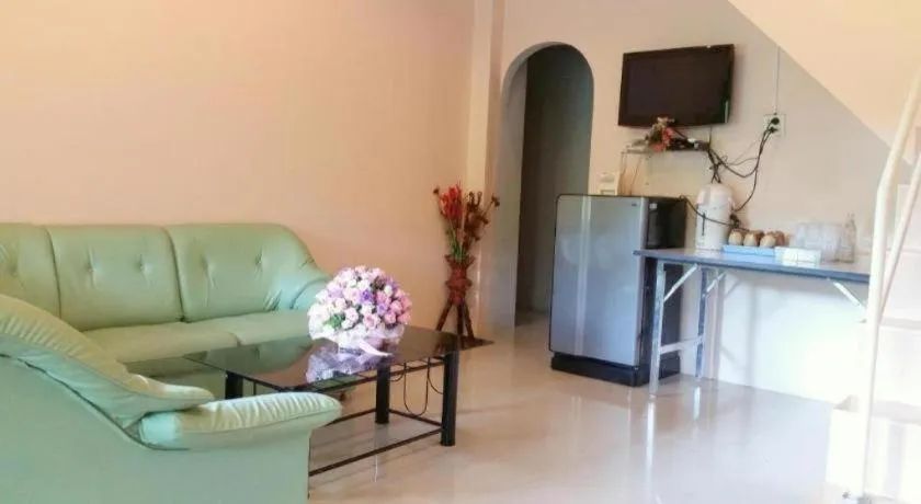 Tanaosri & Creekside Resort