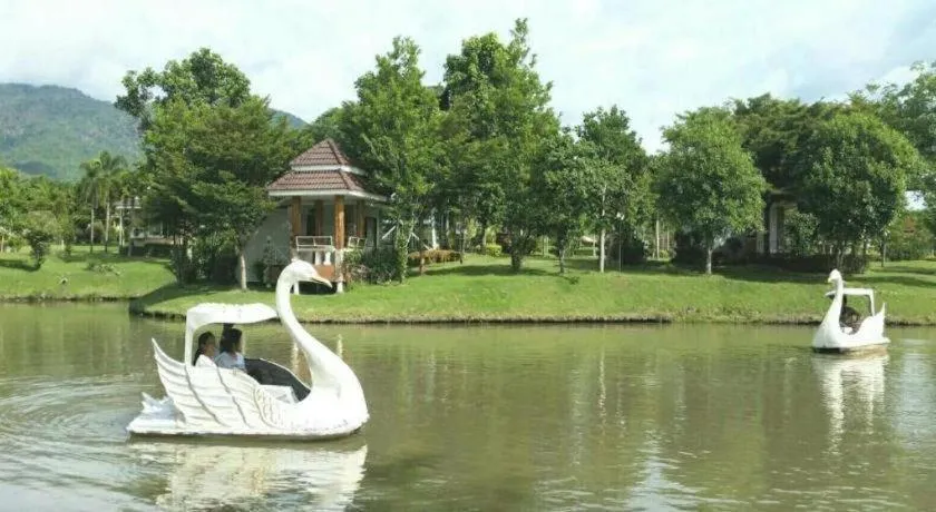 Tanaosri & Creekside Resort