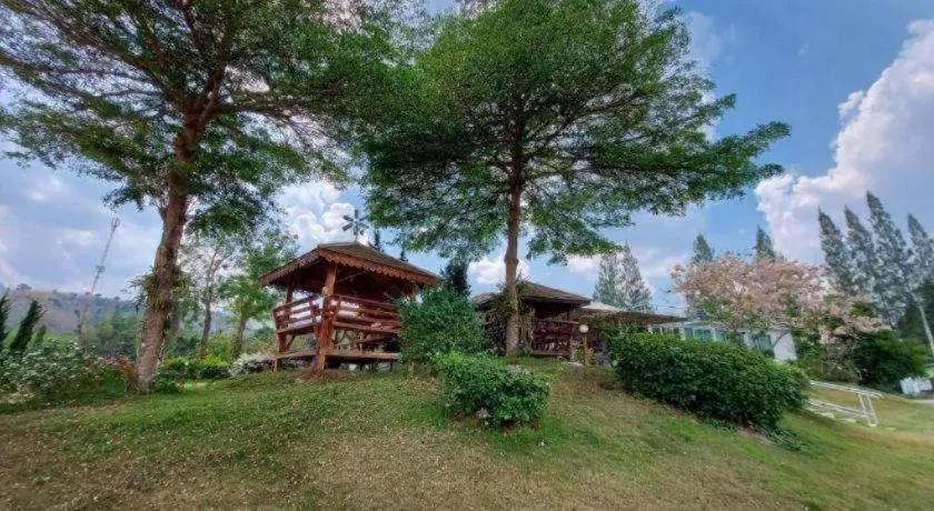 Tanaosri & Creekside Resort