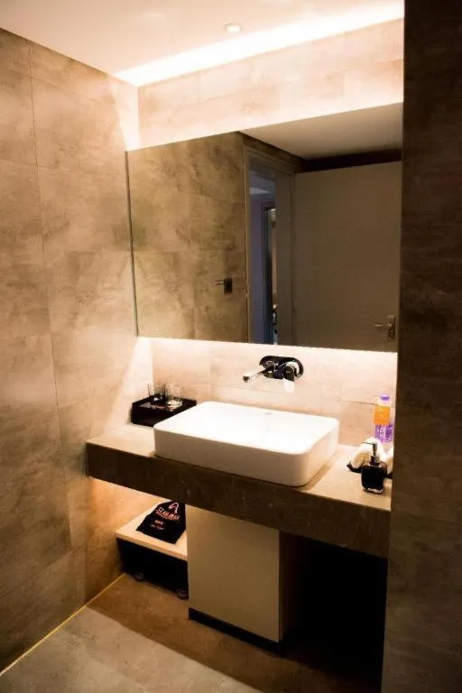 Aishang Hotel (Lecong Furniture Mall, Foshan)