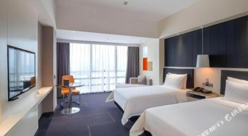 Bed in Aishang Hotel (Lecong Furniture Mall, Foshan)