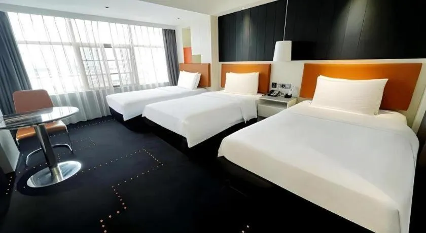 Bed in Aishang Hotel (Lecong Furniture Mall, Foshan)