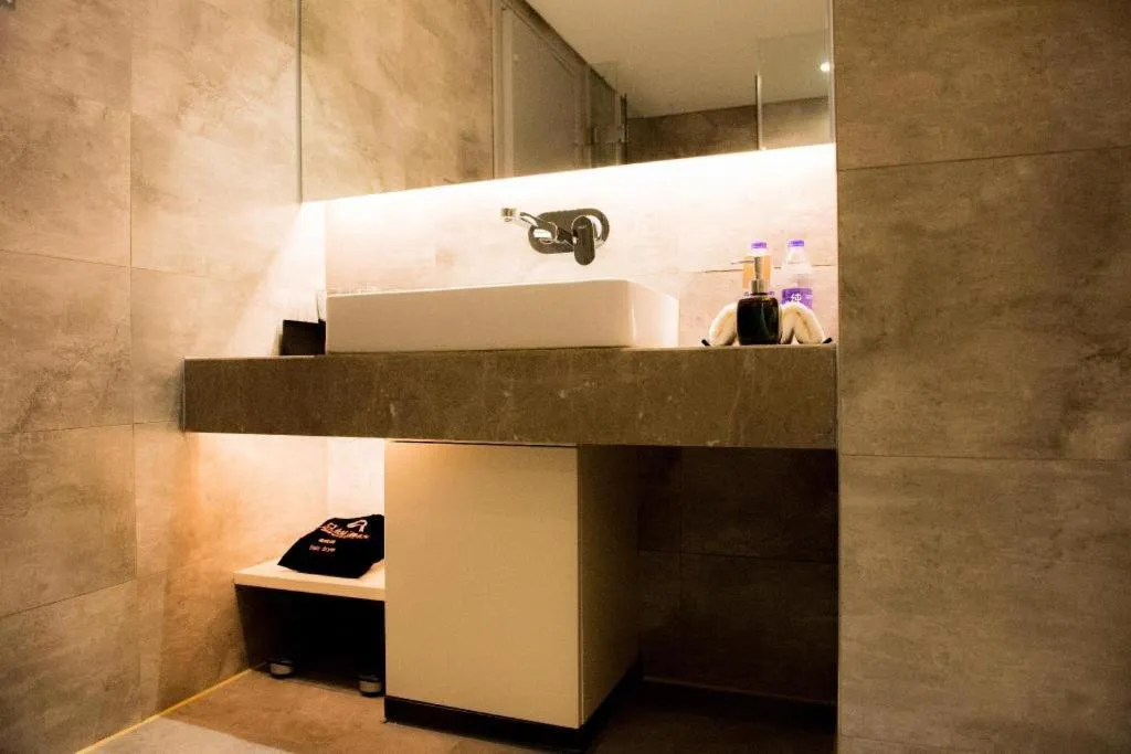 Aishang Hotel (Lecong Furniture Mall, Foshan)