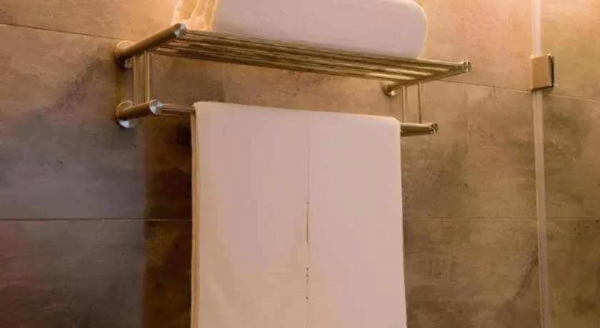 Aishang Hotel (Lecong Furniture Mall, Foshan)