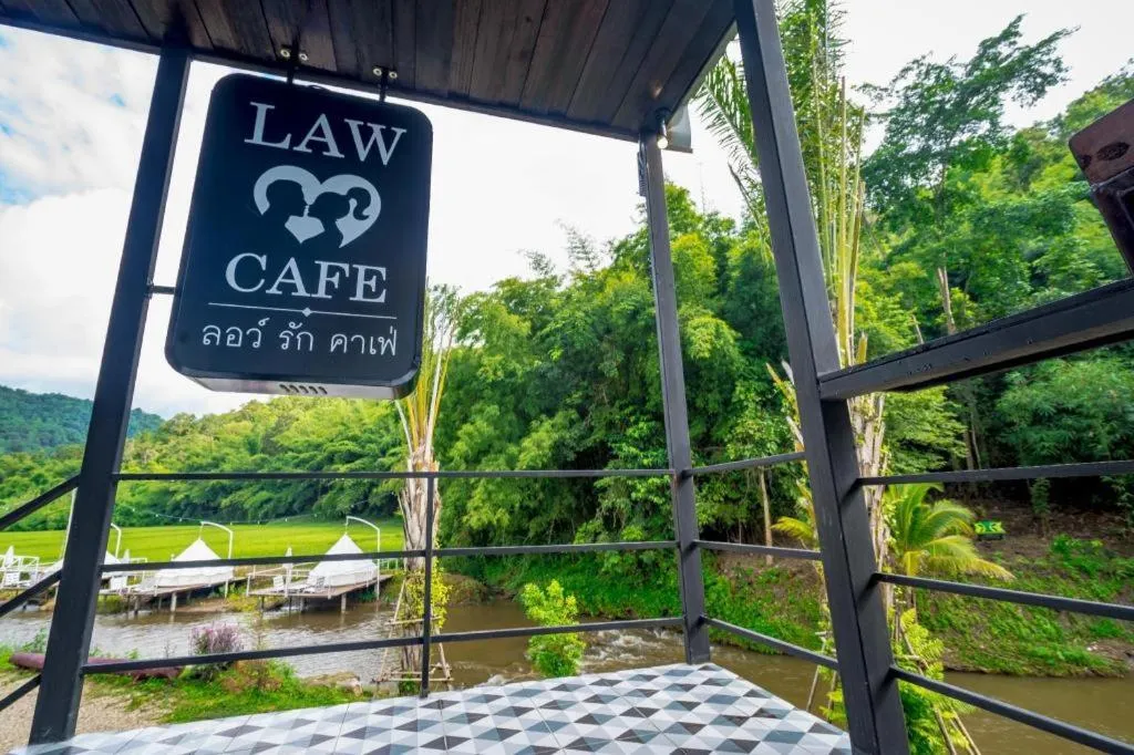 The White House Boutique Resort