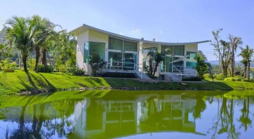 The White House Boutique Resort