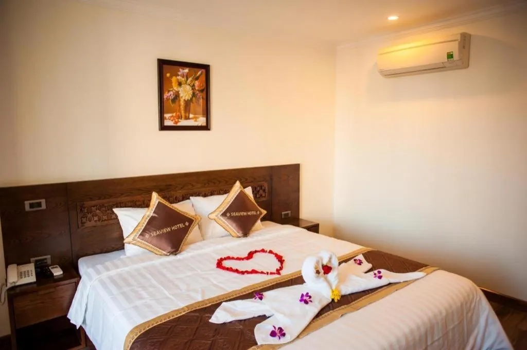 Bed in Grand Sea View Hotel