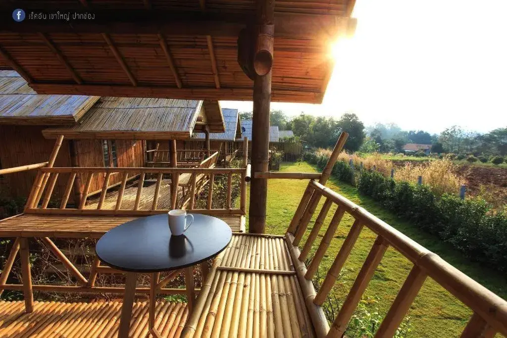 Baansuanpai Noppakao Baansuanpai Noppakao