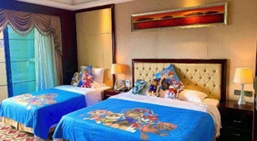 Bed in Taishan Bojue Hotel