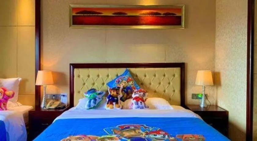 Bed in Taishan Bojue Hotel