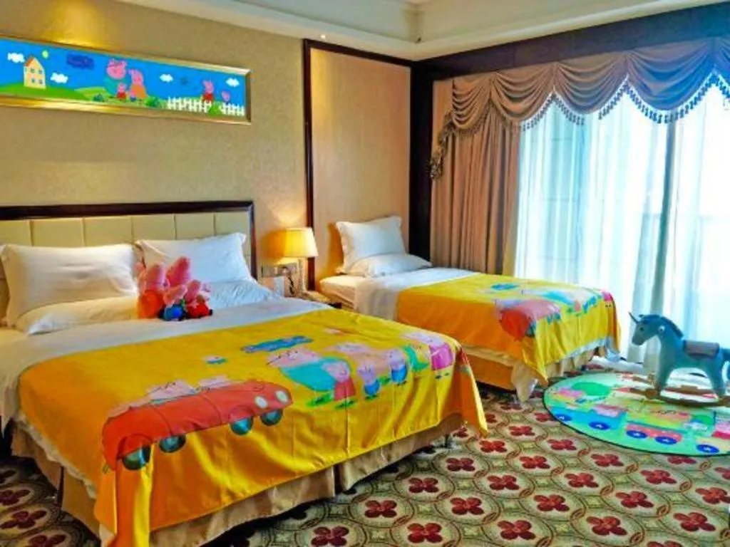 Bed in Taishan Bojue Hotel