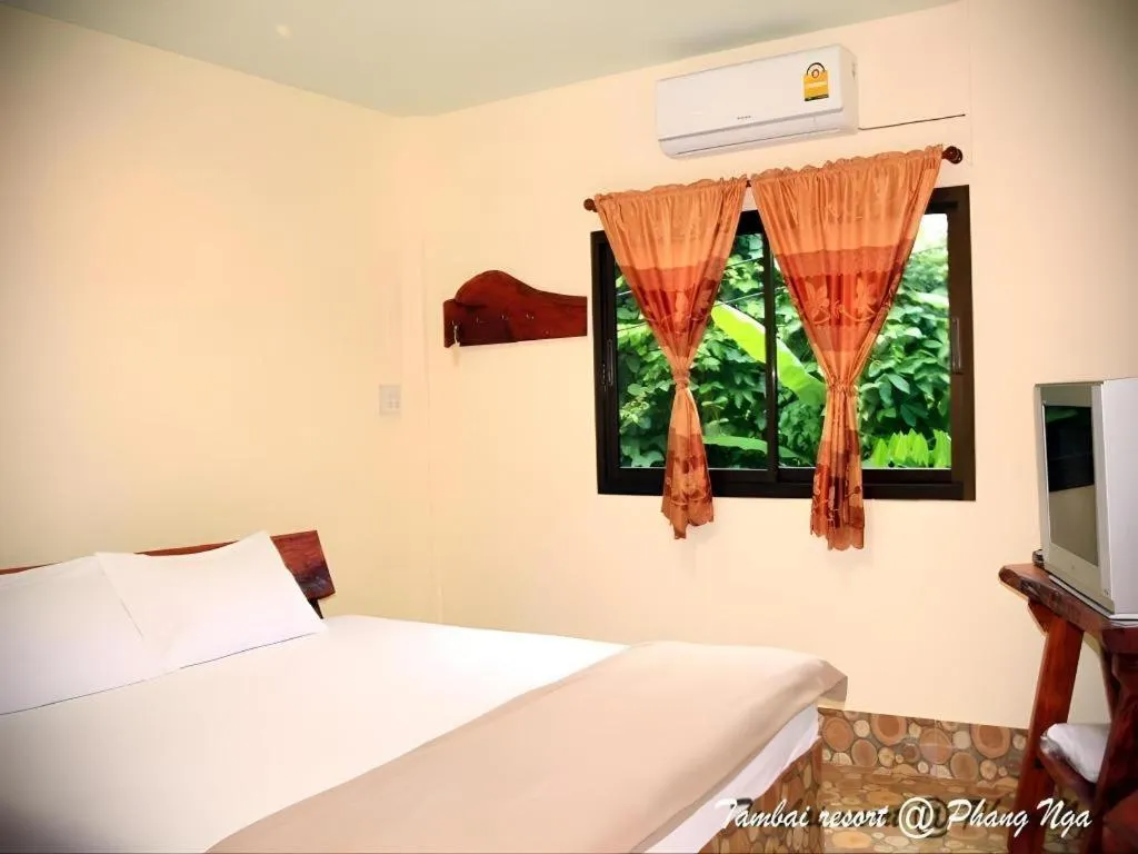 Bed in Tambai Resort