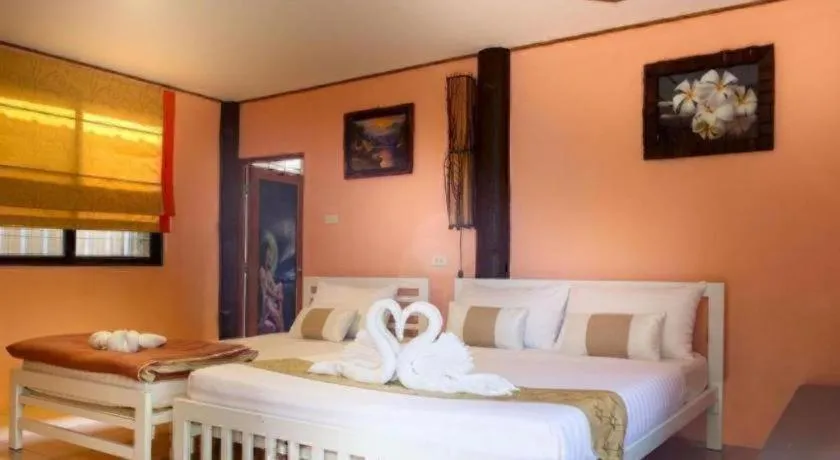 Bed in Greenview Resort