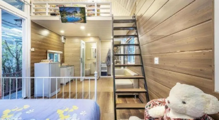 Bed in Greenview Resort