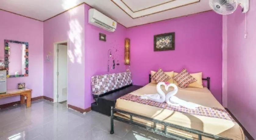 Bed in Greenview Resort