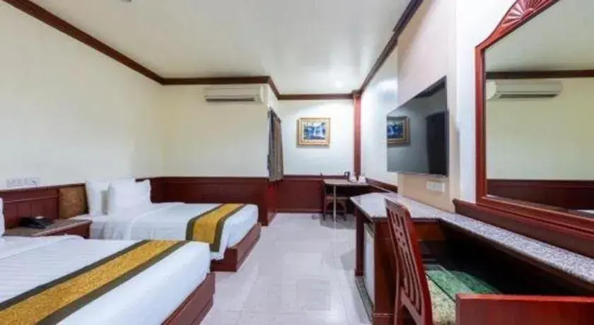 Bed in Nartsiri Hotel Bed in Nartsiri Hotel