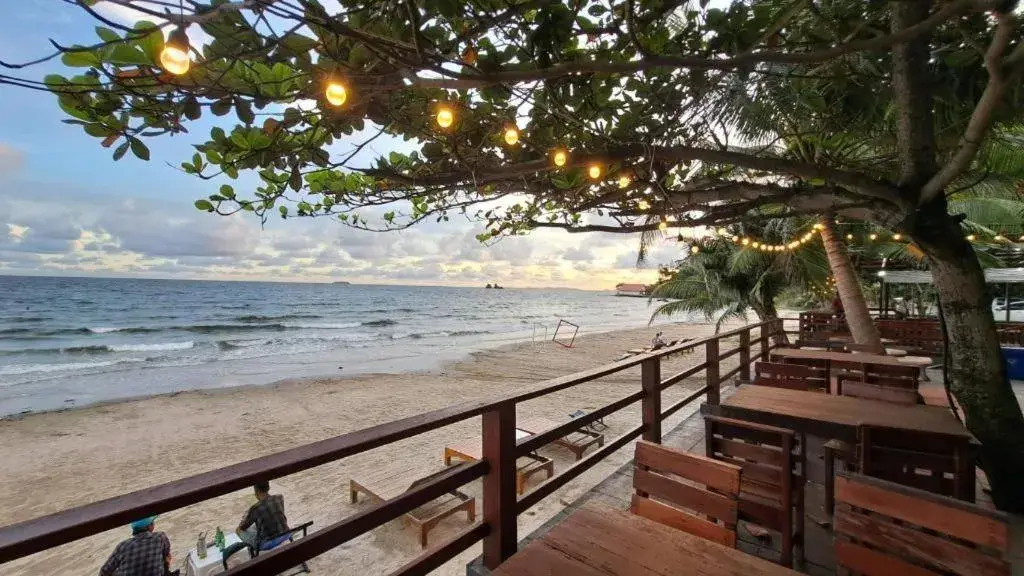 Baan Suan Aou Khai Baan Suan Aou Khai