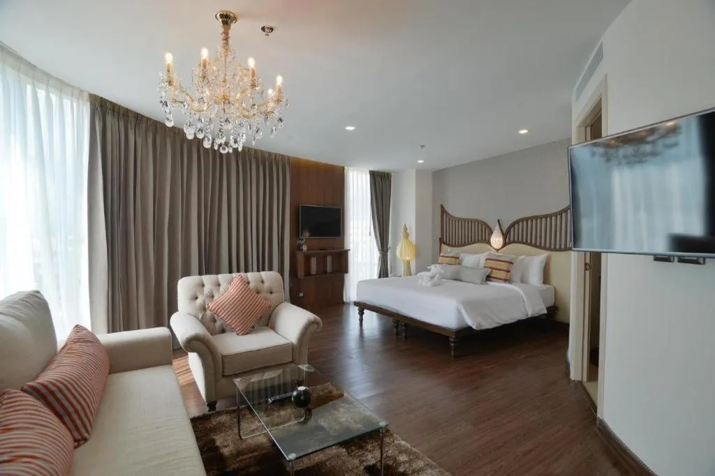 Bed in Baisirimaya Hotel