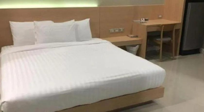 Bed in M-one Residence