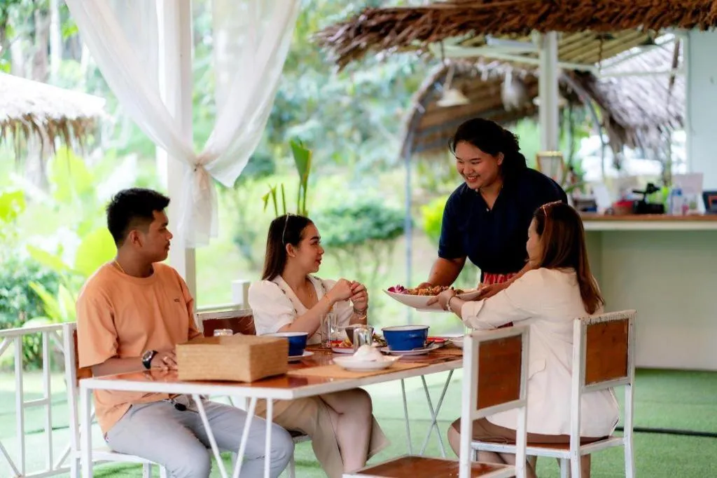 River View Resort At Chaewlan