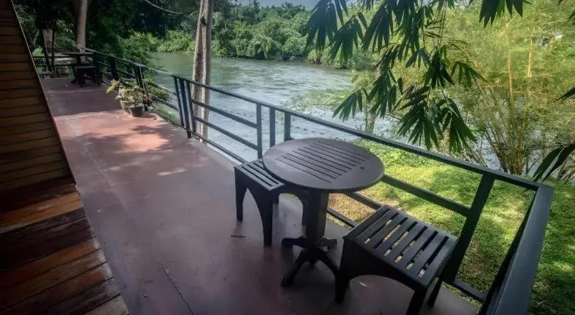 River View Resort At Chaewlan River View Resort At Chaewlan