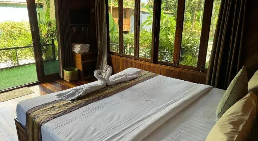 Bed in River View Resort At Chaewlan Bed in River View Resort At Chaewlan