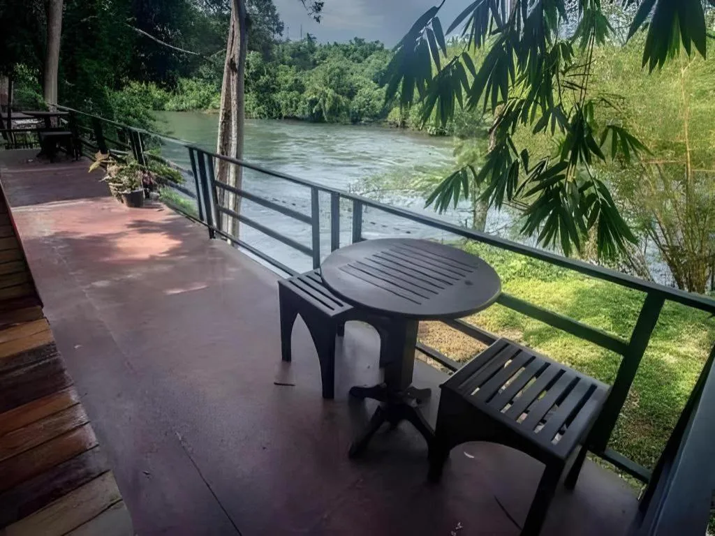 River View Resort At Chaewlan