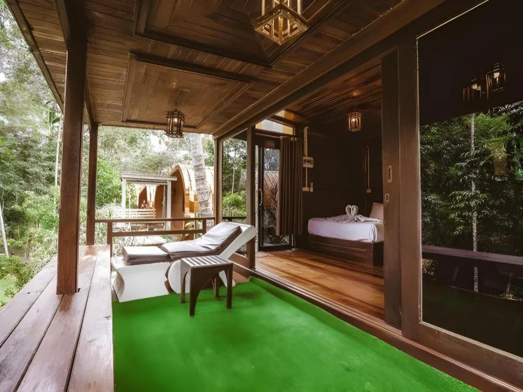 Bed in River View Resort At Chaewlan