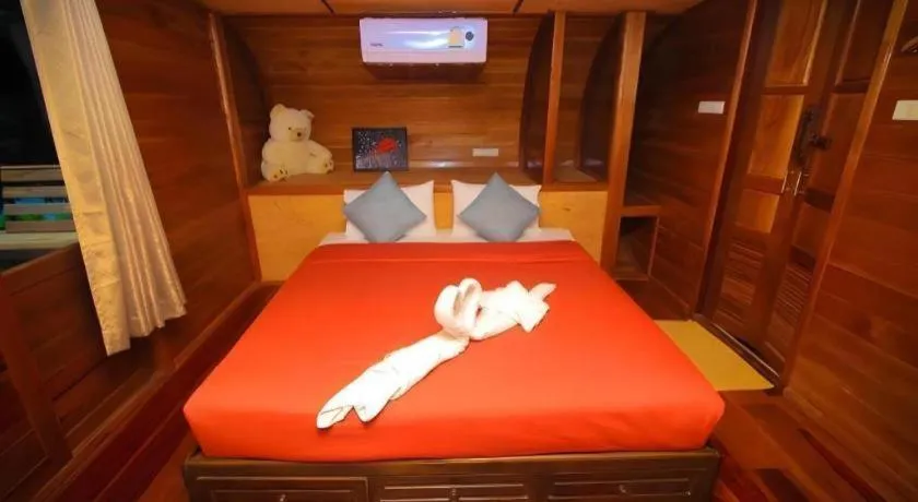 Bed in River View Resort At Chaewlan