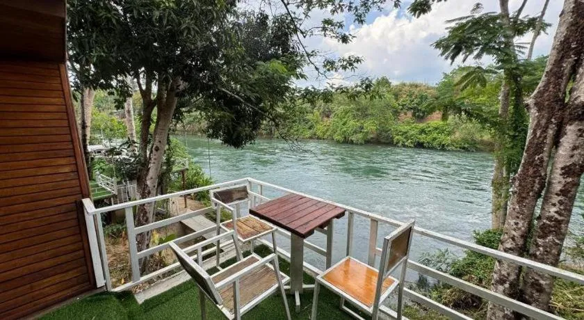 River View Resort At Chaewlan