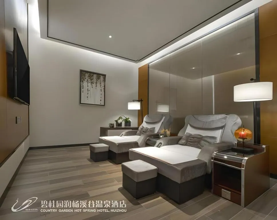 Bed in Country Garden Hot Spring Hotel Huizhou