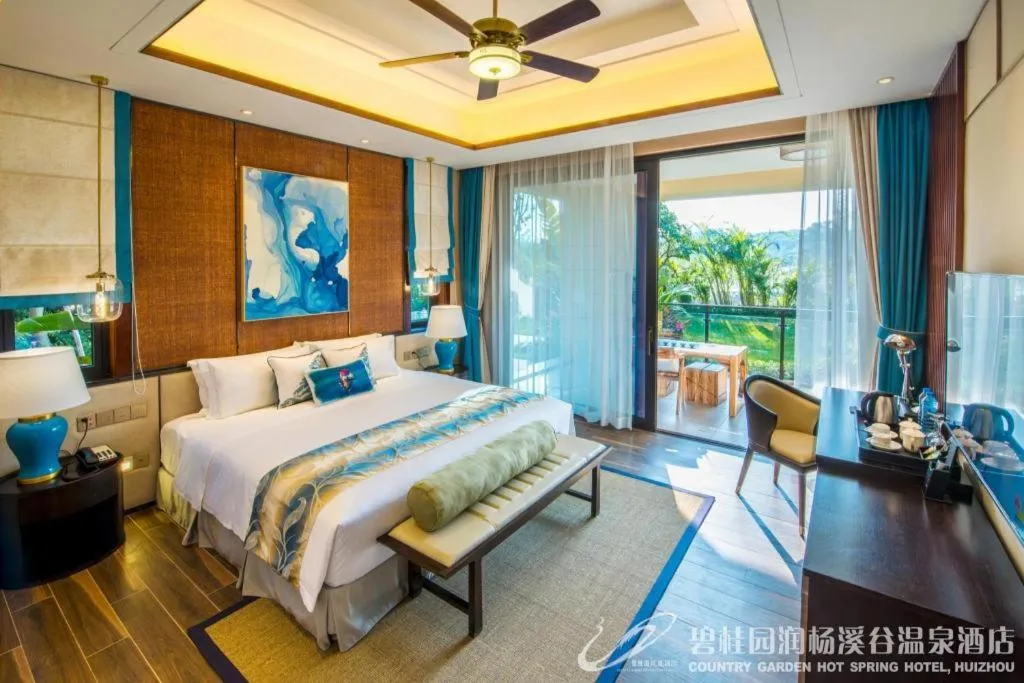 Bed in Country Garden Hot Spring Hotel Huizhou