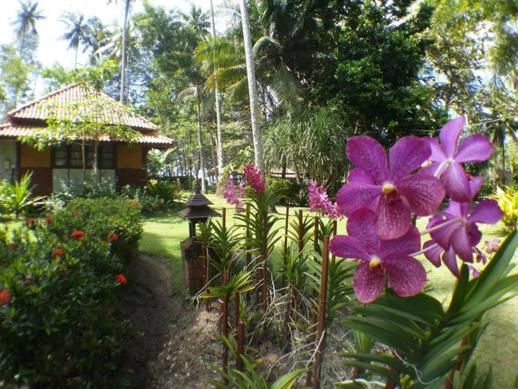 Ko Kut Ao Phrao Beach Resort