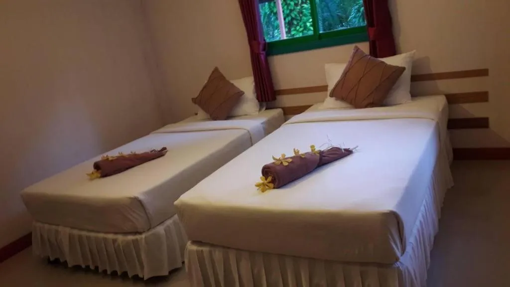 Bed in Ko Kut Ao Phrao Beach Resort