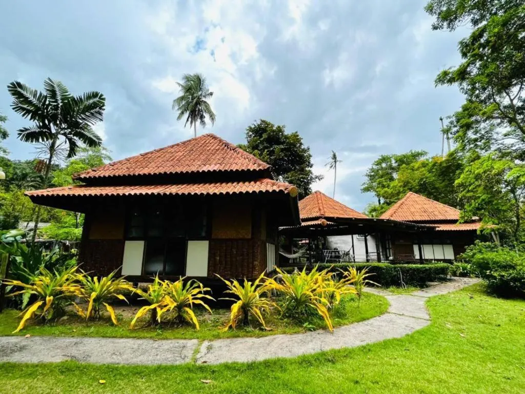 Ko Kut Ao Phrao Beach Resort