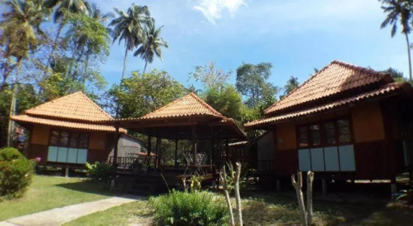 Ko Kut Ao Phrao Beach Resort