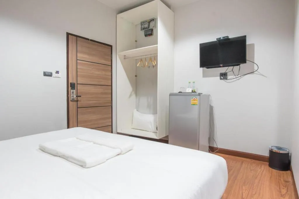 Bed in CHANTHABURI CENTER