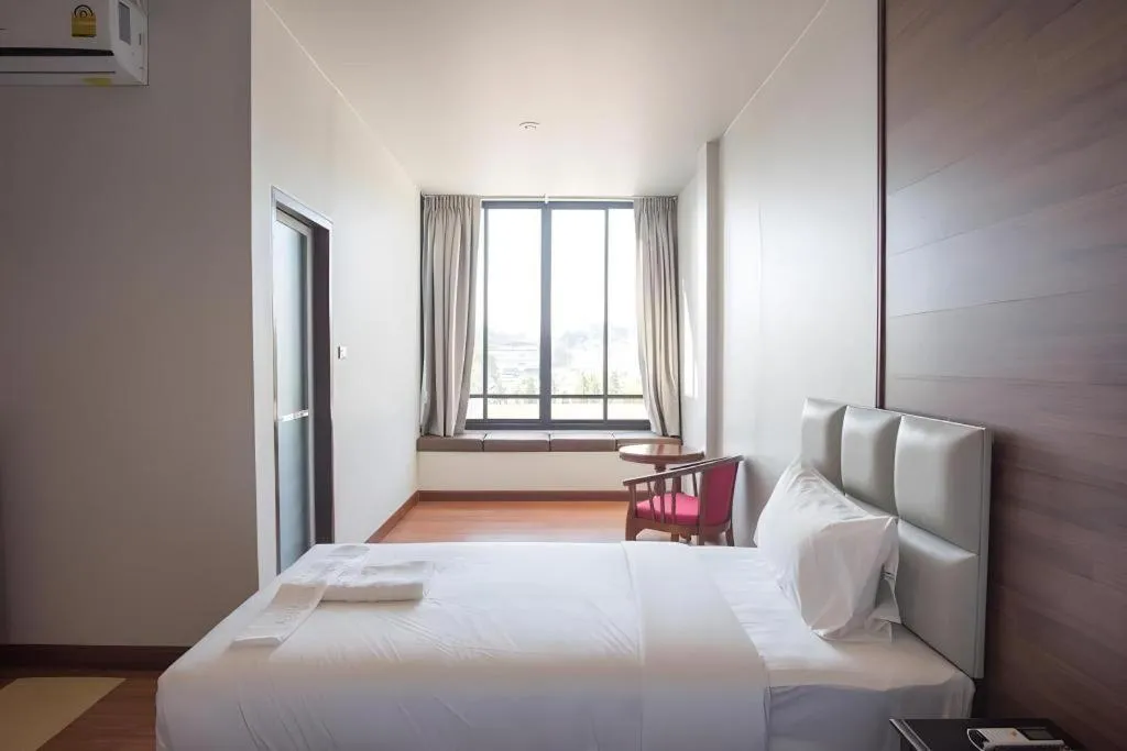 Bed in CHANTHABURI CENTER