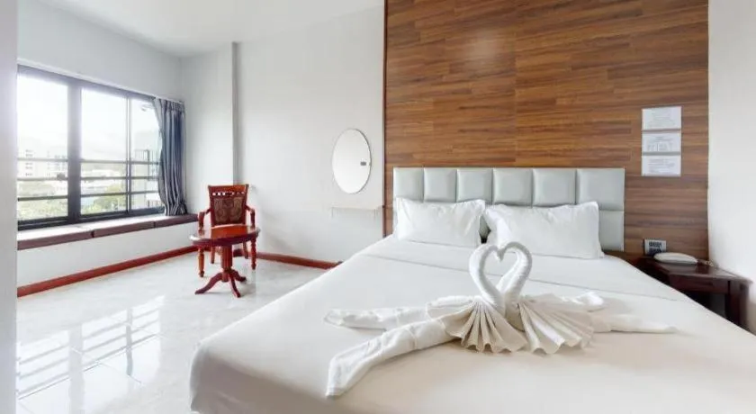 Bed in CHANTHABURI CENTER