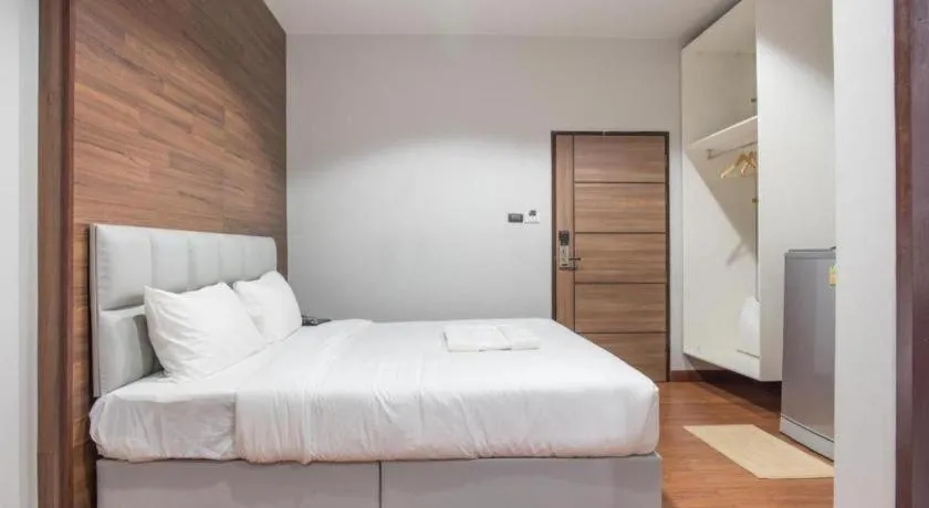 Bed in CHANTHABURI CENTER